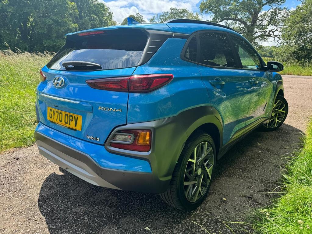 HYUNDAI KONA
