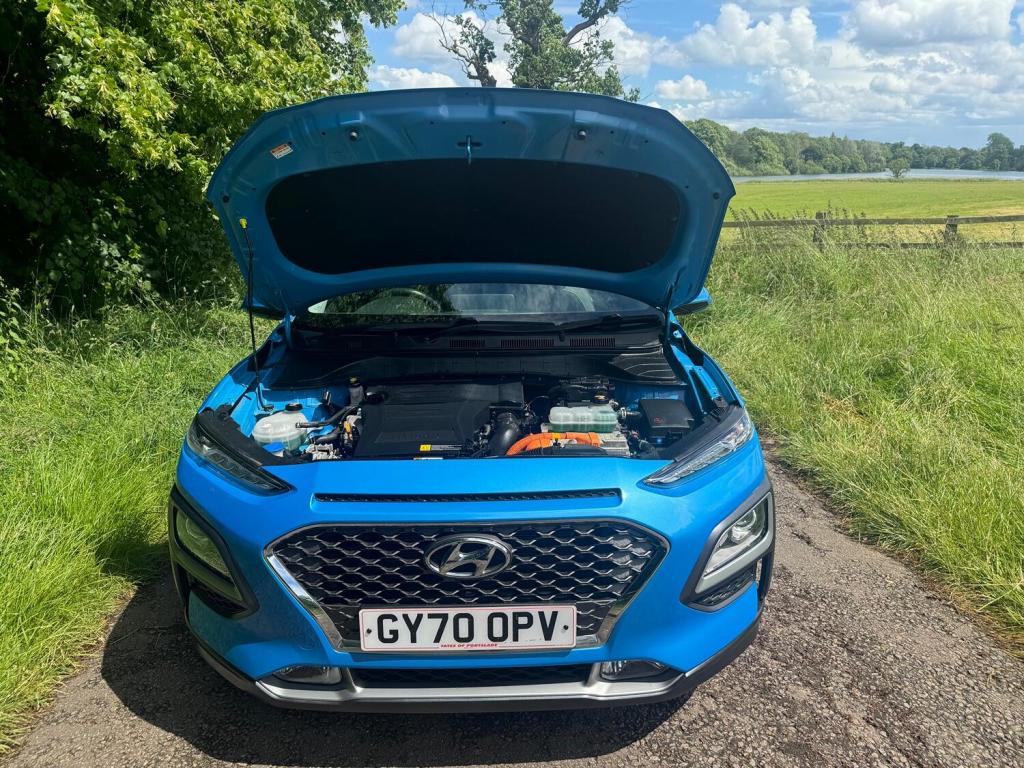 HYUNDAI KONA