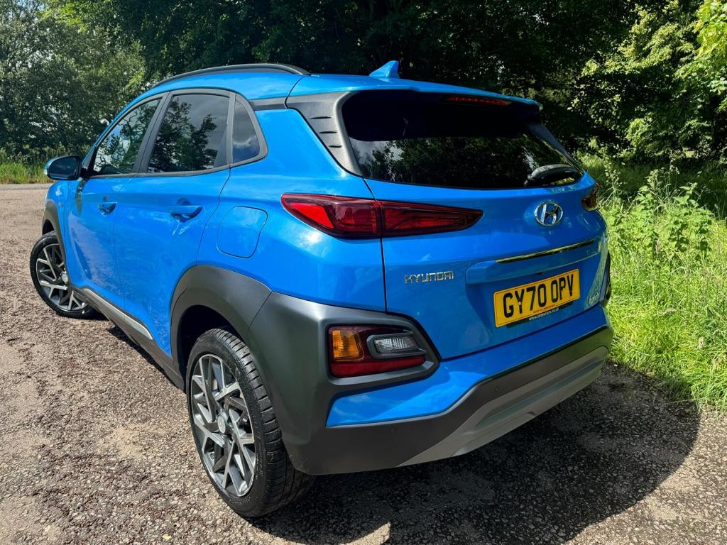 HYUNDAI KONA