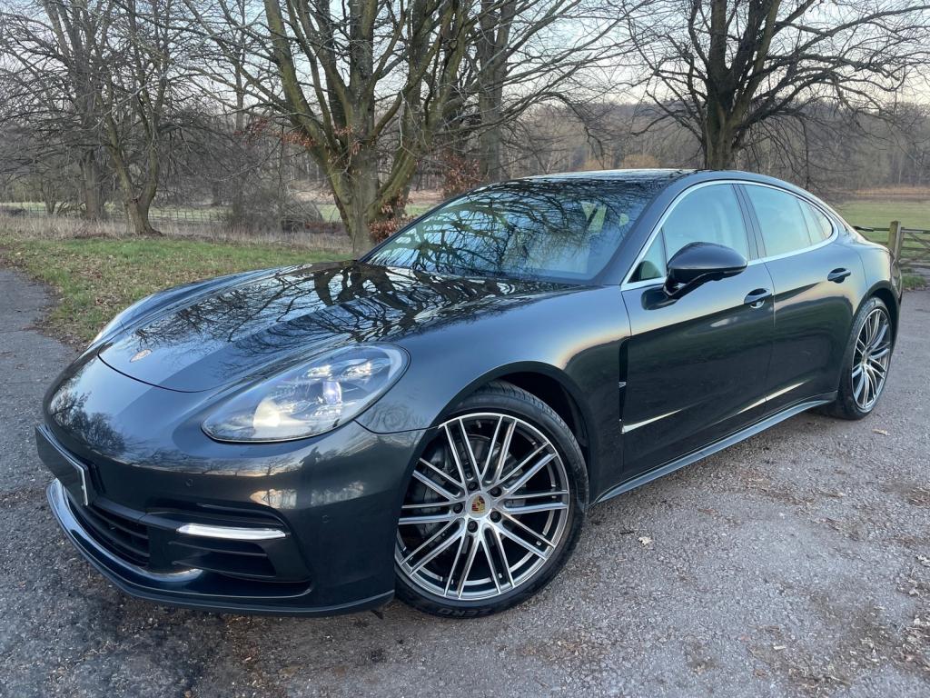 View PORSCHE PANAMERA 4S PDK