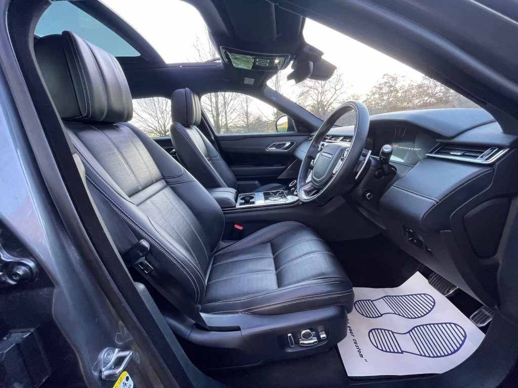 LAND ROVER RANGE ROVER VELAR