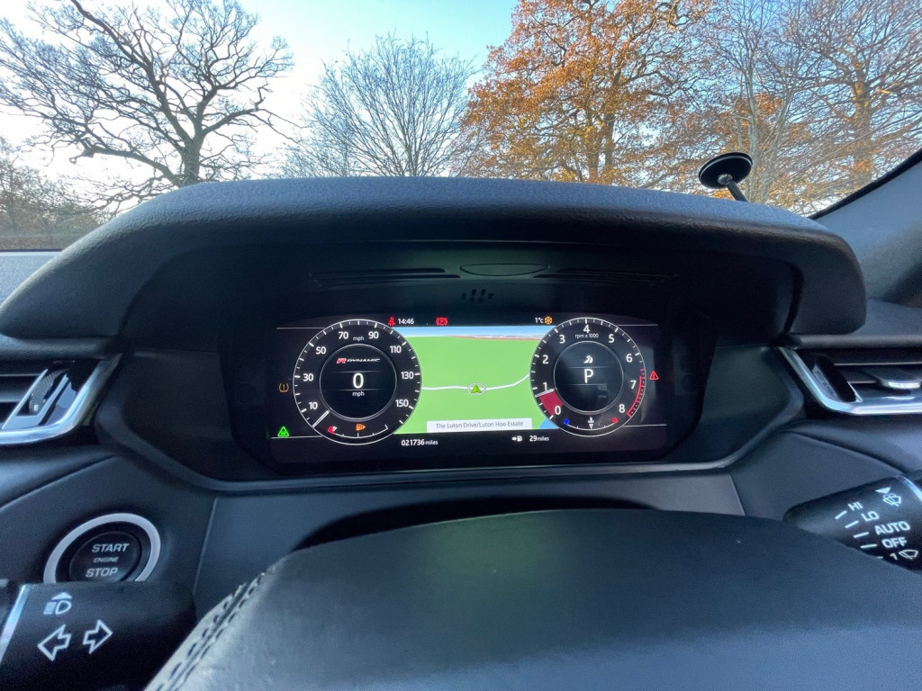 LAND ROVER RANGE ROVER VELAR