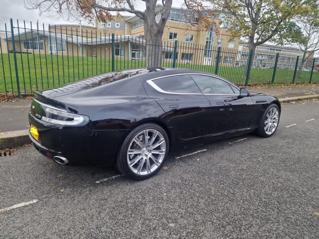ASTON MARTIN RAPIDE
