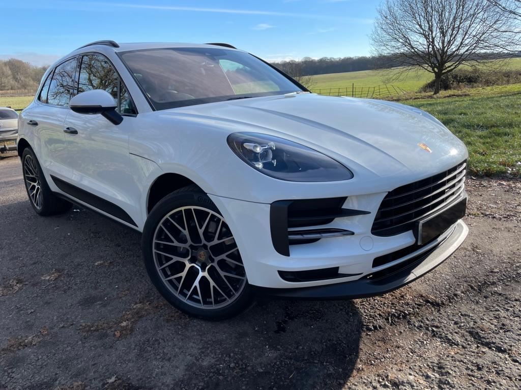 View PORSCHE MACAN PDK