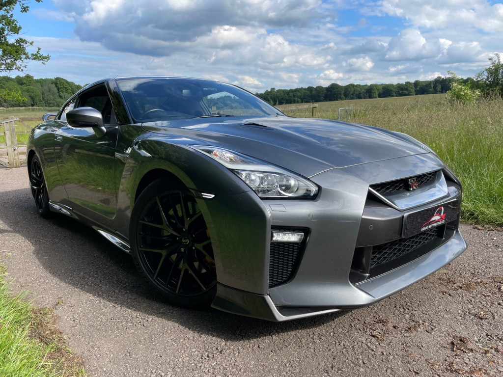 View NISSAN GT-R PRESTIGE