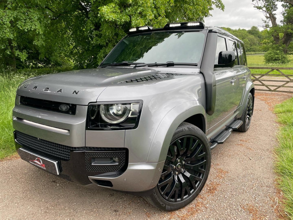 View LAND ROVER DEFENDER SE