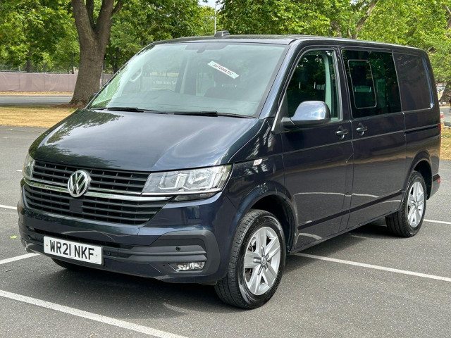 VOLKSWAGEN TRANSPORTER KOMBI