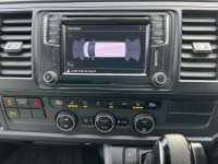 VOLKSWAGEN TRANSPORTER SHUTTLE