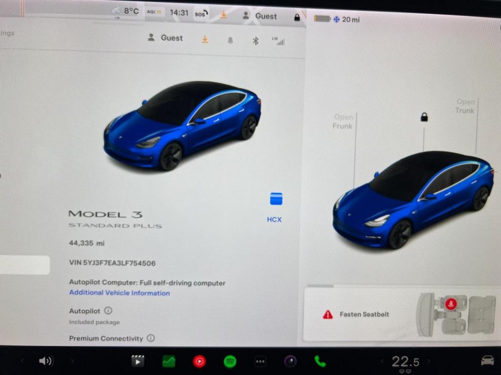 TESLA MODEL 3