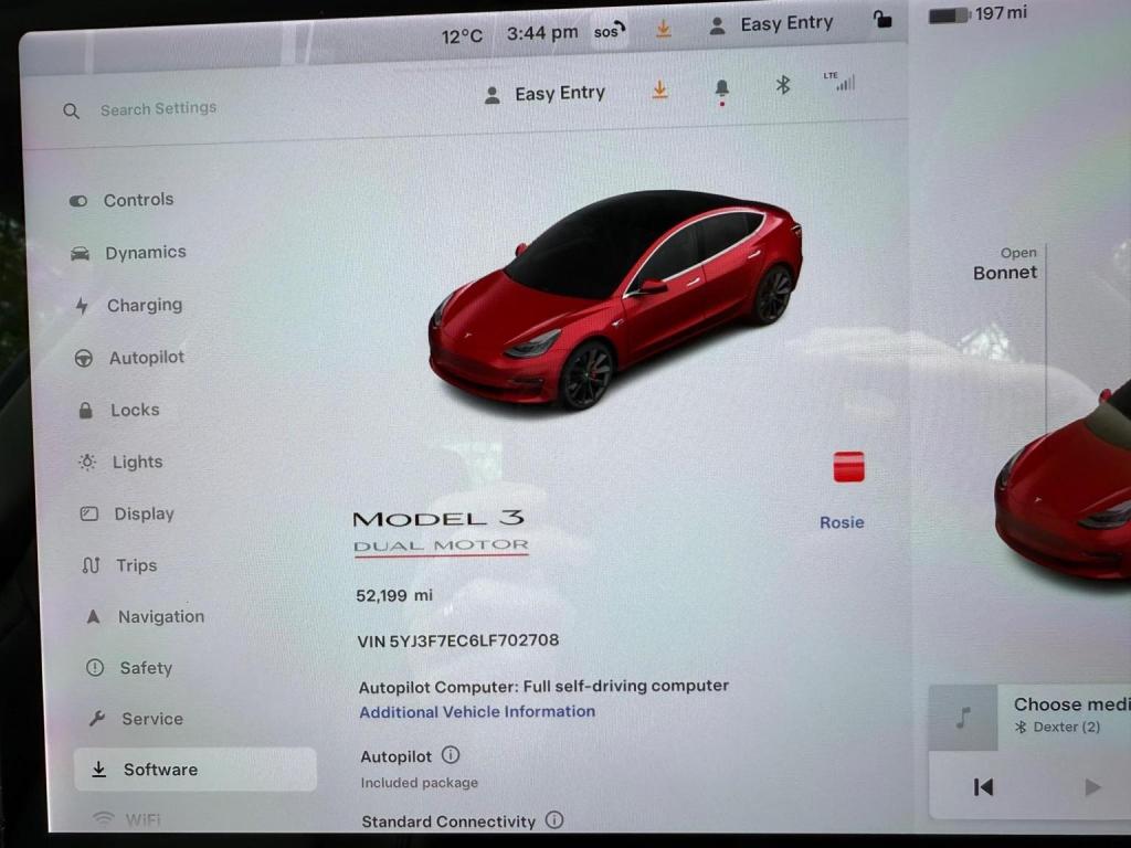 TESLA MODEL 3