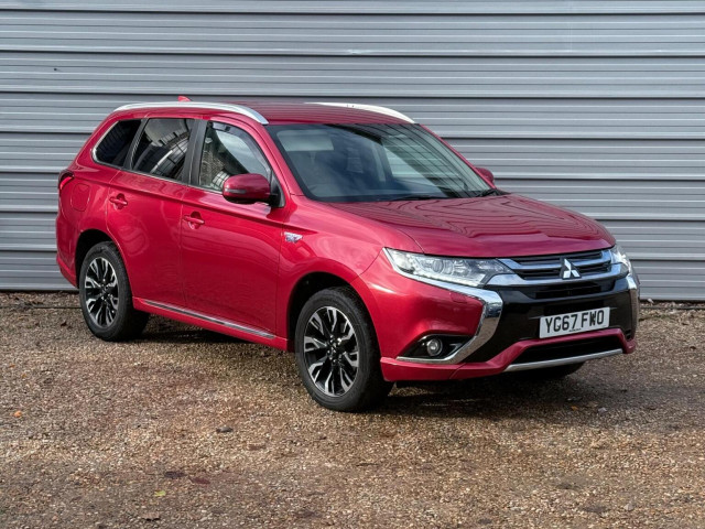 MITSUBISHI OUTLANDER