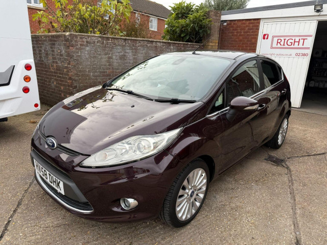 FORD FIESTA 1.4 Titanium 5dr (2008/58)