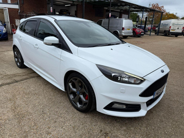 FORD FOCUS 2.0T EcoBoost ST-3 Euro 6 (s/s) 5dr (2015/15)