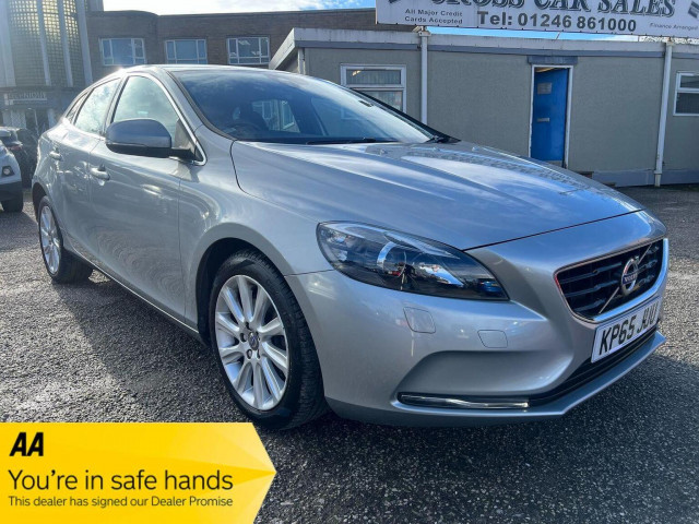 VOLVO V40