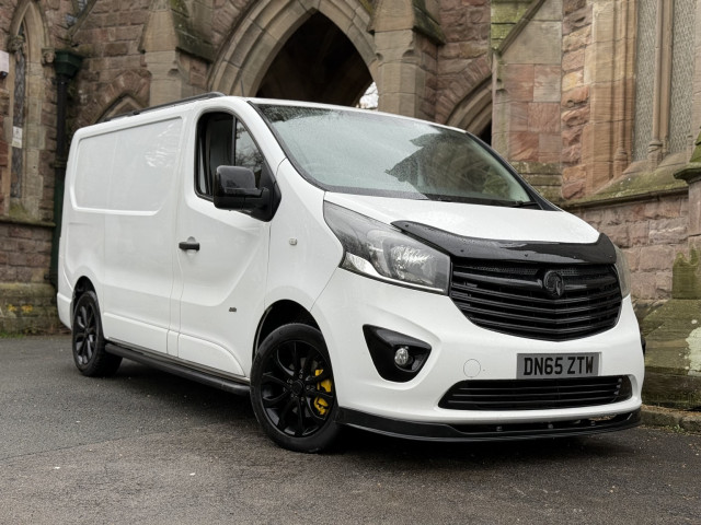 VAUXHALL VIVARO