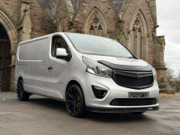 VAUXHALL VIVARO