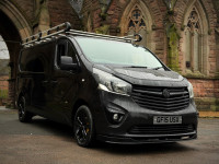 VAUXHALL VIVARO