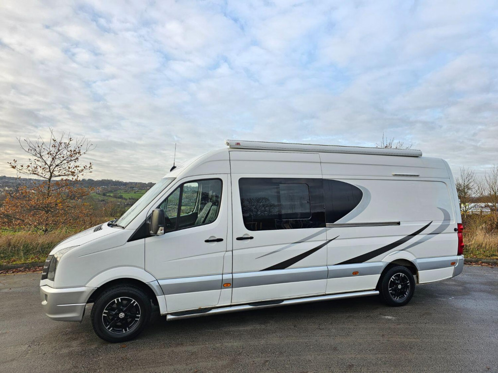 View VOLKSWAGEN CRAFTER RACEVAN 2.0 TDI 