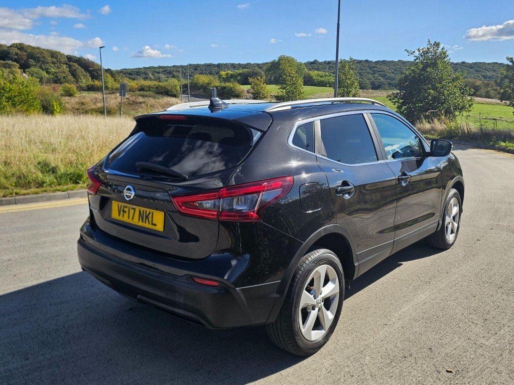 View NISSAN QASHQAI 1.5 dCi Acenta