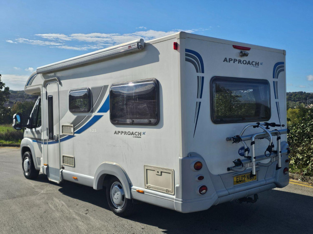 View PEUGEOT BOXER Bailey Advantage SE 625