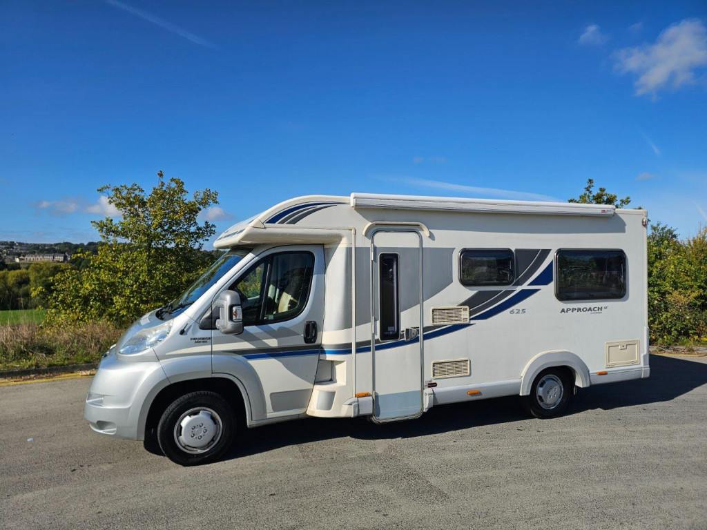 View PEUGEOT BOXER Bailey Advantage SE 625