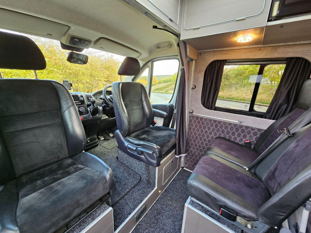 View PEUGEOT BOXER 2.0 HDi RETREAT CAMPERVAN
