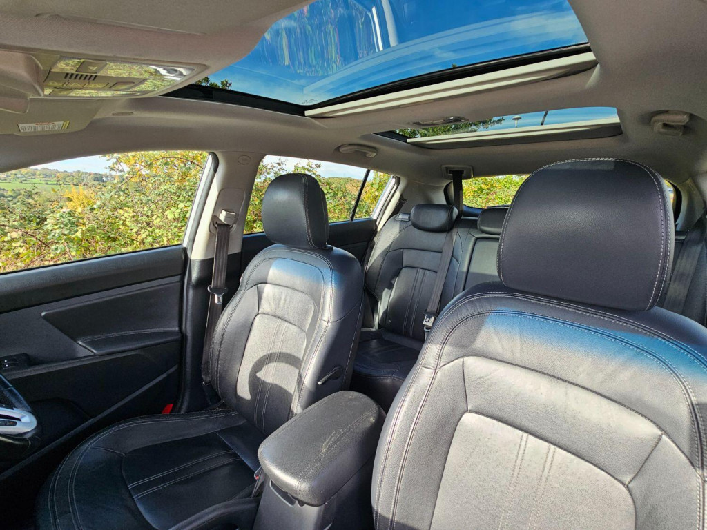 View KIA SPORTAGE 2.0 CRDi KX-3