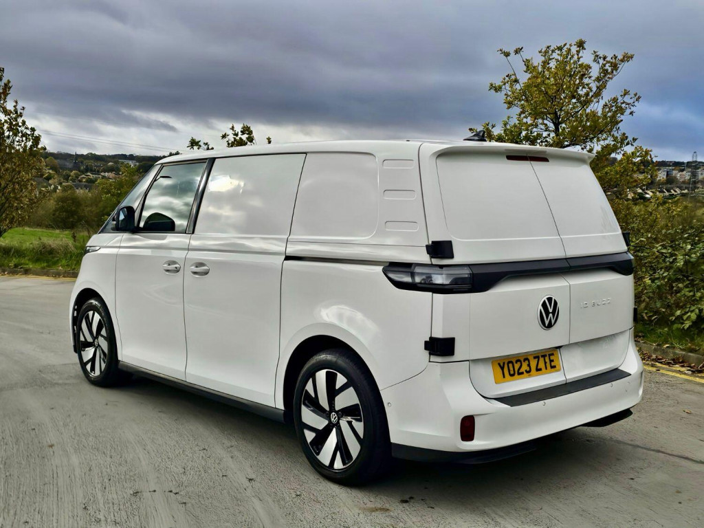 View VOLKSWAGEN ID. BUZZ CARGO Pro 77kWh Commerce Plus