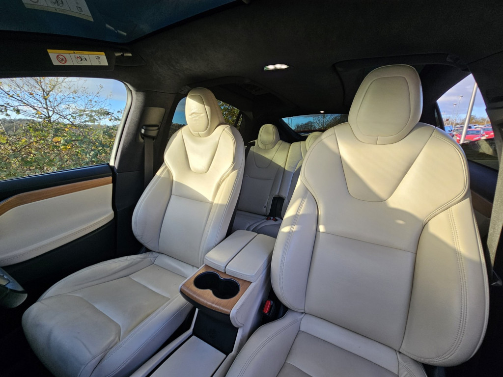 View TESLA MODEL X (Dual Motor) Long Range