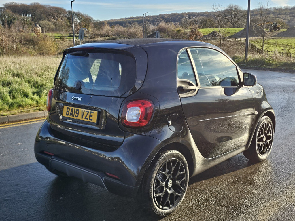 View SMART FORTWO 1.0 Urbanshadow