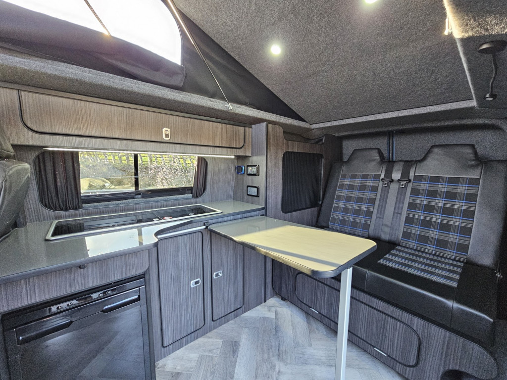 View VOLKSWAGEN CAMPERVAN Pop Top 2.0 TDI Highline