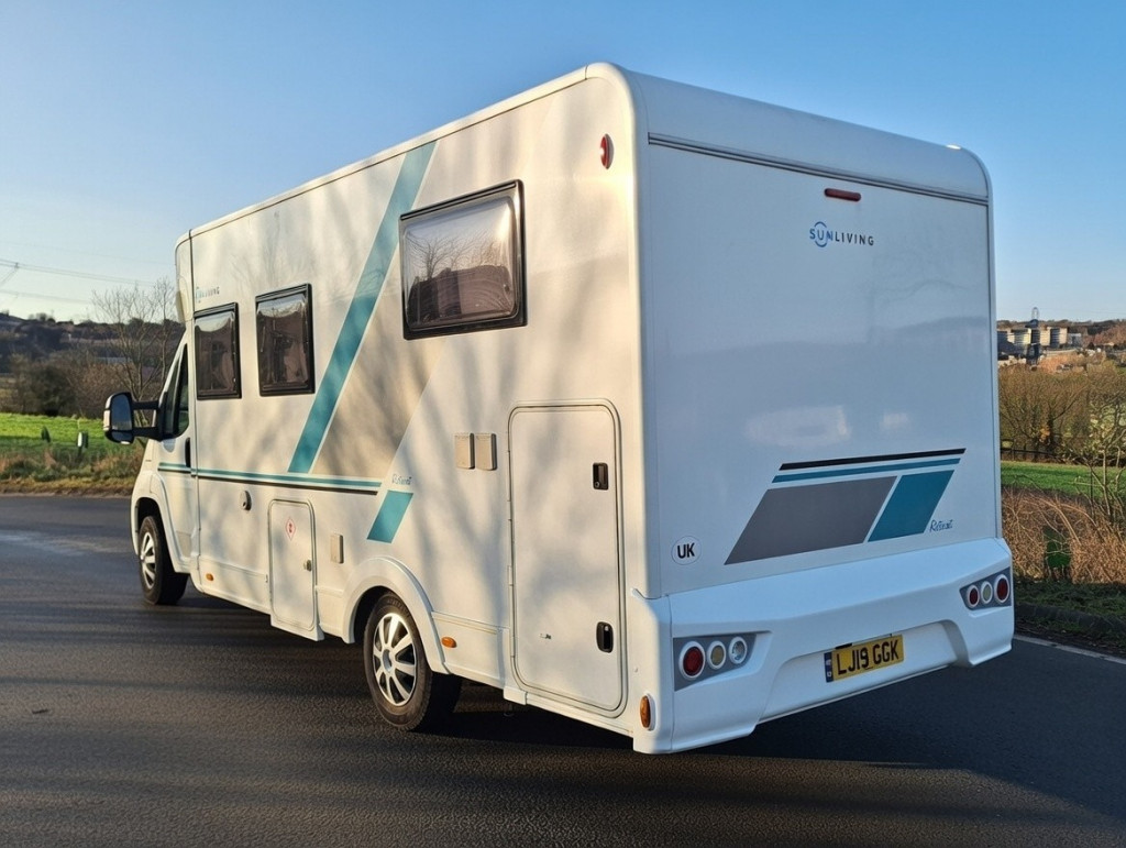 View ADRIA SUN LIVING 2.3TD S70 AUTOMATIC