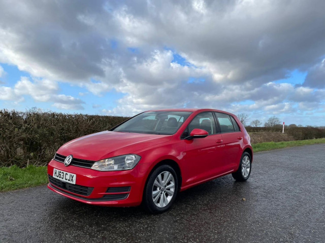 VOLKSWAGEN GOLF 1.6 TDI BlueMotion Tech SE Euro 5 (s/s) 5dr
