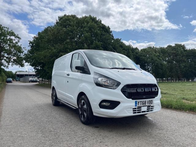 FORD TRANSIT CUSTOM 2.0 320 EcoBlue Trend L1 H1 Euro 6 5dr