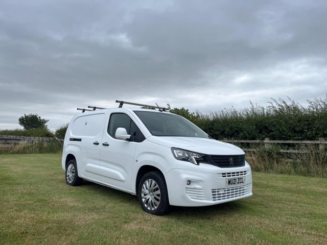 PEUGEOT PARTNER 1.5 BlueHDi 950 Professional Long Panel Van LWB Euro 6 6dr
