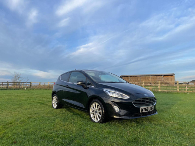 FORD FIESTA 1.0T EcoBoost Titanium Euro 6 (s/s) 3dr