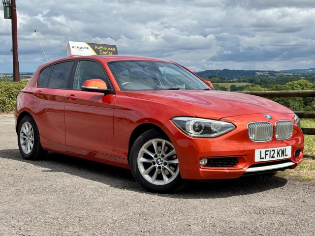 BMW 1 SERIES