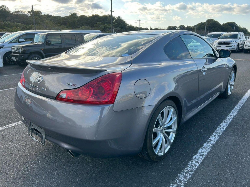 NISSAN SKYLINE 370GT