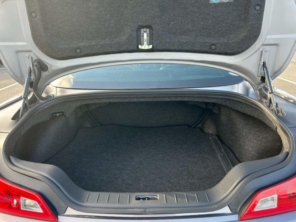 NISSAN SKYLINE 370GT