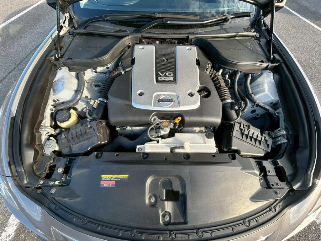 NISSAN SKYLINE 370GT