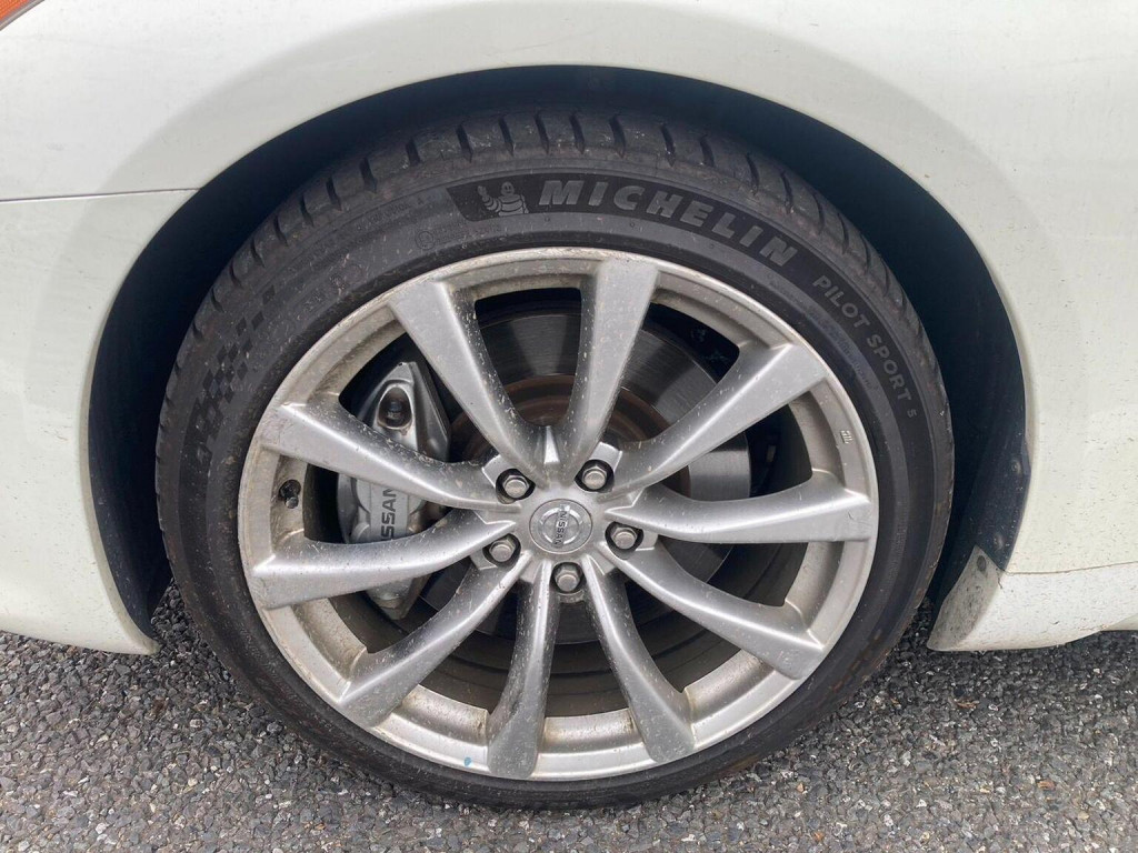 NISSAN SKYLINE 370GT