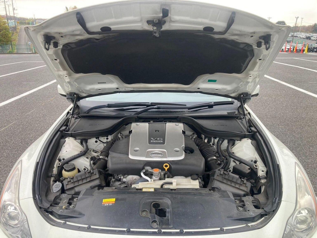 NISSAN SKYLINE 370GT