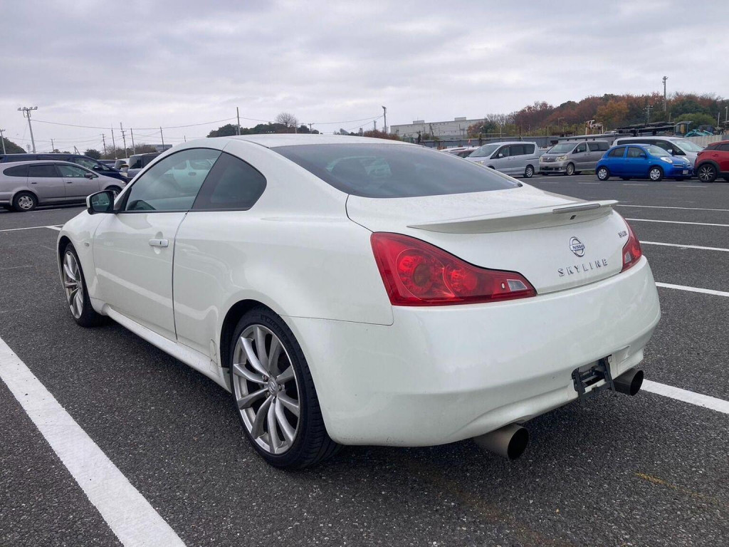 NISSAN SKYLINE 370GT
