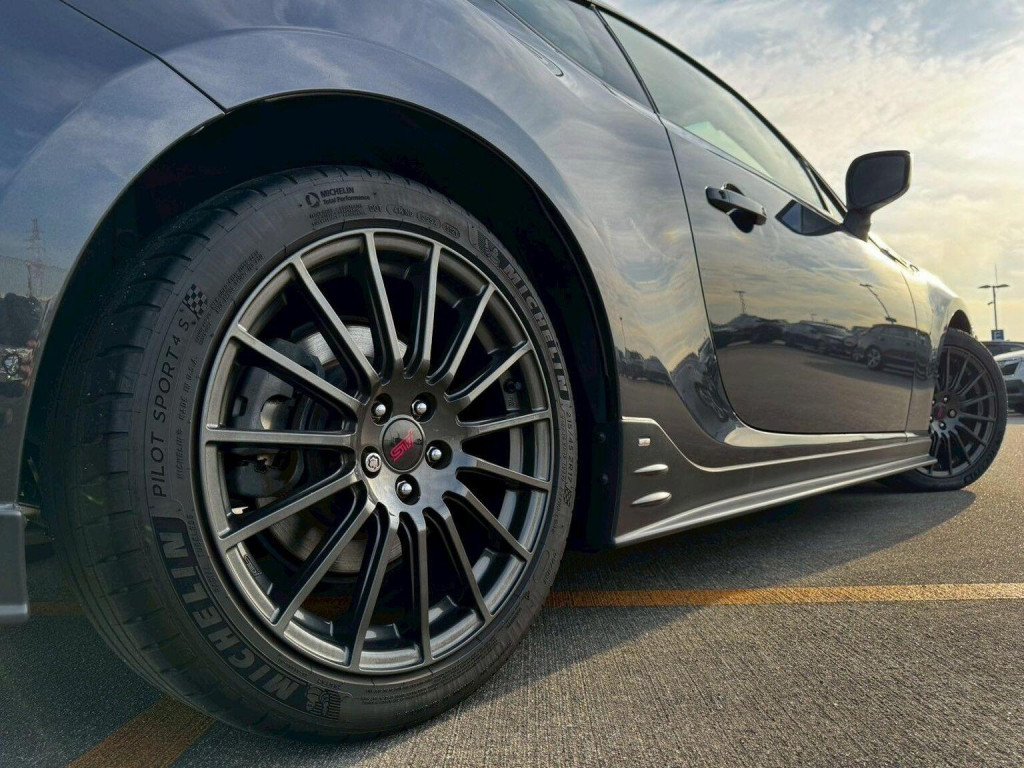SUBARU BRZ