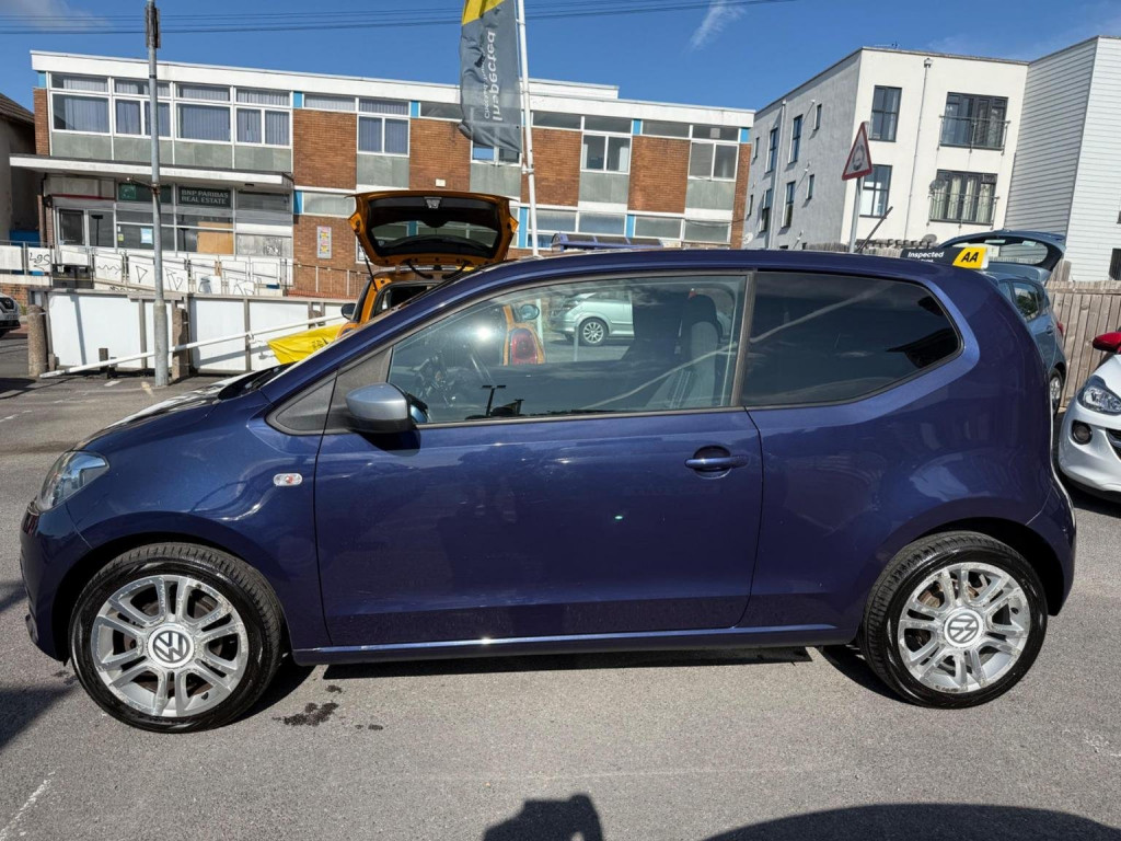 VOLKSWAGEN UP