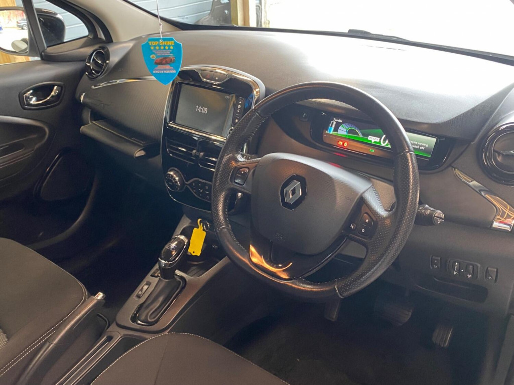 RENAULT ZOE