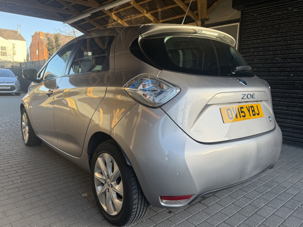 RENAULT ZOE