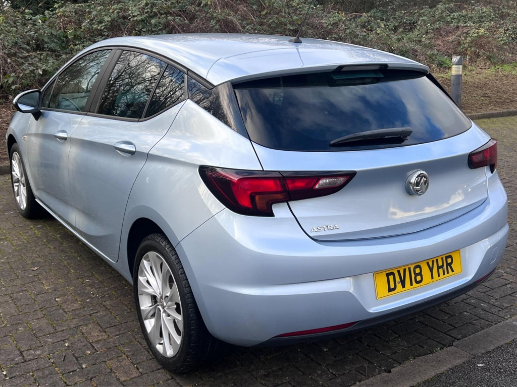 VAUXHALL ASTRA
