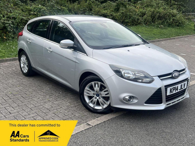 FORD FOCUS 1.6 Titanium Navigator Powershift Euro 5 5dr
