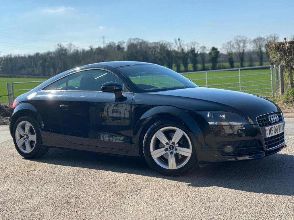 AUDI TT